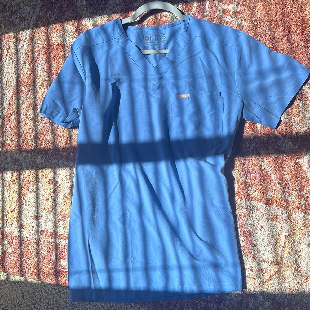 Mena ceil blue figs scrubs